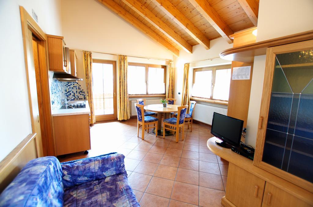 Miky House - Appartamenti Abar Ливиньо Номер фото